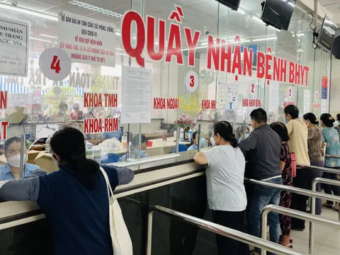 Mức đóng BHYT hộ gia đình thay đổi: Từ 1/7/2025 người dân phải đóng bao nhiêu tiền?