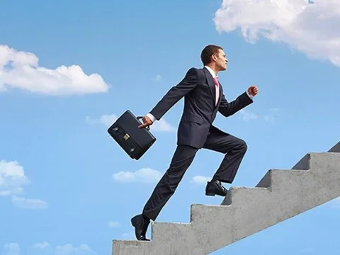 Trí tuệ người thông minh: Lúc sa cơ đừng quan tâm 3 việc, khi giàu sang đừng gần 3 người
