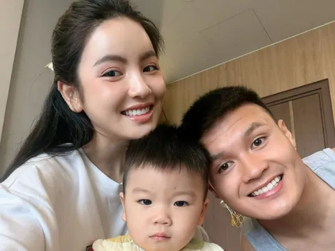 Quang Hải tặng bà xã Chu Thanh Huyền món quà đắt giá từ Malaysia