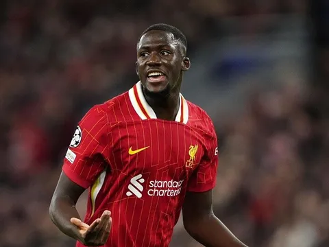 Romano: "NÓNG: Konate có thể là chữ ký đầu tiên của Real Madrid năm 2026"