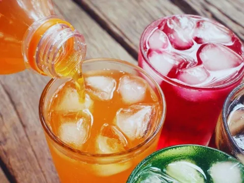 3 loại nước uống thường xuyên sẽ nuôi lớn tế bào ung thư: Loại cuối cùng ai cũng thích