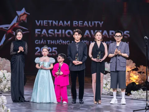 Ngô Lê Thụy Anh Thư đạt giải Người mẫu teen triển vọng của năm