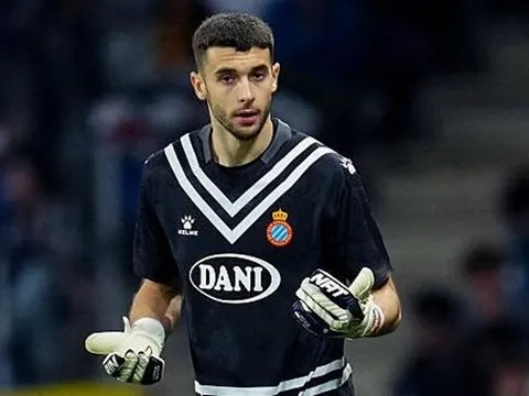 Barcelona ấn định ngày ra mắt Joan Garcia