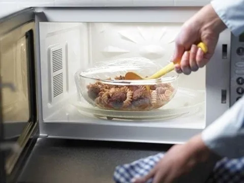 Đồ thừa qua đêm có ăn được không: 4 mẹo xử lý thức ăn thừa giúp bạn không còn lăn tăn