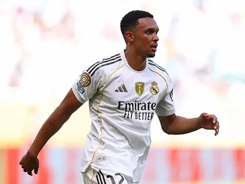 Tiền thưởng lớn chờ Alexander-Arnold nếu Real vô địch Club World Cu