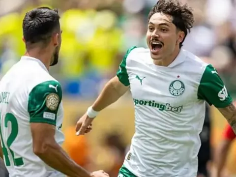 VAR cứu giúp khỏi thẻ đỏ, Palmeiras vượt khó hạ gục Al Ahly