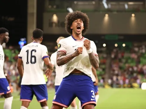 Sao EPL gánh team, cú đánh đầu "vàng" đưa Mỹ vào tứ kết Gold Cup