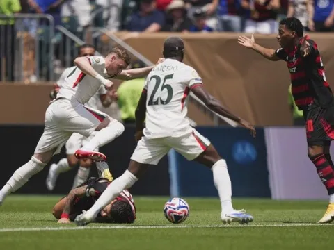 Jackson nhận thẻ đỏ, Chelsea gục ngã cay đắng trước Flamengo