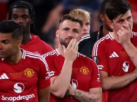 Top 4 hoặc là thất bại: Giới hạn không thể thấp hơn cho Man United