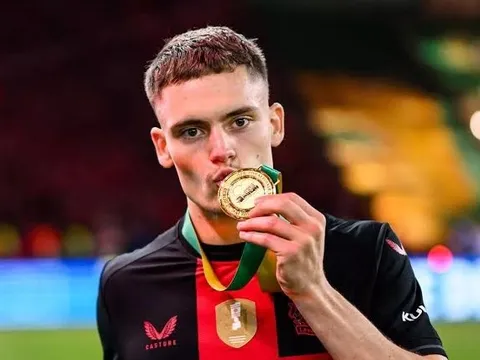 5 thương vụ bán cầu thủ đắt giá nhất lịch sử Bundesliga