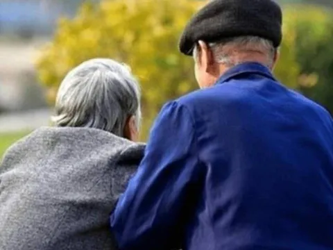 Khi về già, cha mẹ tuyệt đối đừng nói 3 điều này với con cái, nhất là điều số 1