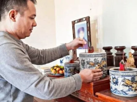 Không muốn tài lộc tiêu tán: 5 điều cấm kỵ tuyệt đối không phạm khi lau chùi lư hương