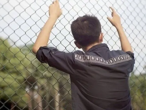 Tổ Tiên dặn dò: 'Người hay mở miệng nói câu này, suốt đời nghèo khó, về sau khó thành tài'