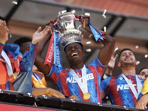 Cơn bão sở hữu đa câu lạc bộ - UEFA đối mặt với nguy cơ bị kiện