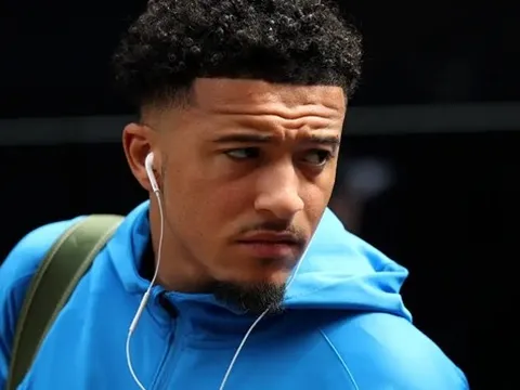 Jadon Sancho và canh bạc sự nghiệp: Giảm lương hay chấp nhận phương án cứu vãn World Cup?