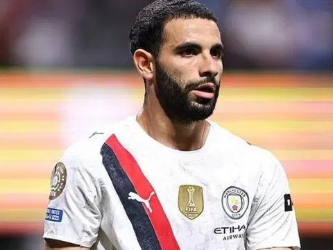Ait-Nouri ra mắt bùng nổ, fan Man City phát cuồng