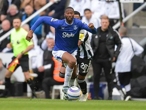 Gyokeres bị hoài nghi, tiền đạo Everton được tiến cử cho MU