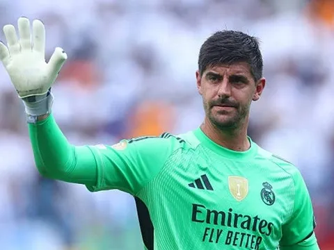 Courtois thẳng thắn chỉ trích đồng đội sau sai lầm tai hại