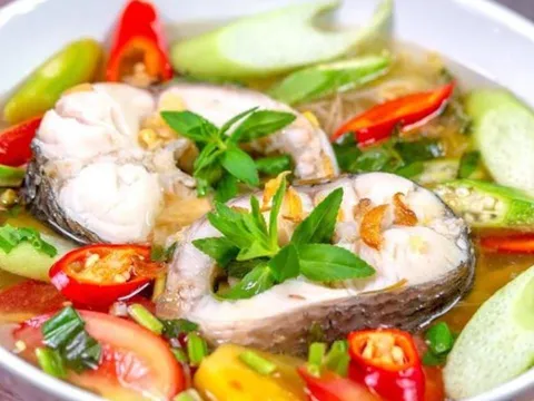 Nấu canh cá nên dùng nước lạnh hay nước nóng? Bí quyết giúp canh cá ngọt ngon, không tanh, thịt cá săn chắc