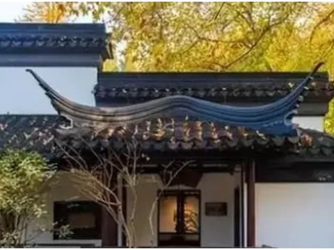 Tổ Tiên truyền lại: Trước cửa không trồng 3 cây, trong nhà không treo 3 vật, phạm phải cả đời lao đao, là gì?