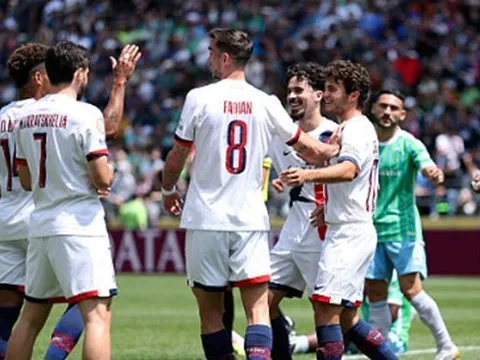 Kvaratskhelia và Hakimi lập công, PSG thẳng tiến tại Club World Cup