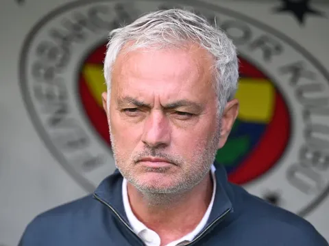 Fenerbahce đáp ứng yêu cầu lương, Mourinho giúp Sancho rời "địa ngục" Man Utd