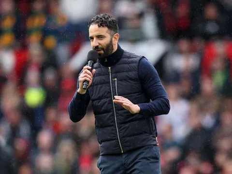 Man United cam kết với kế hoạch chuyển nhượng dài hạn của Ruben Amorim