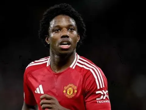 Malacia rơi vào tình cảnh khó bán tại Manchester United