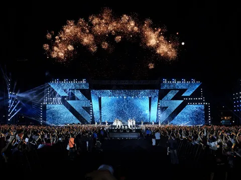 "Chị Đẹp Đạp Gió Rẽ Sóng” khép lại hành trình sau đêm diễn Concert Chị Đẹp Day 1- Cái kết đong đầy cảm xúc