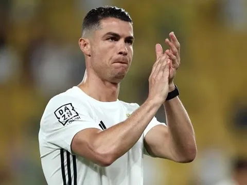 Bỏ ngỏ tương lai, Ronaldo vẫn sắp gia hạn với Al Nassr