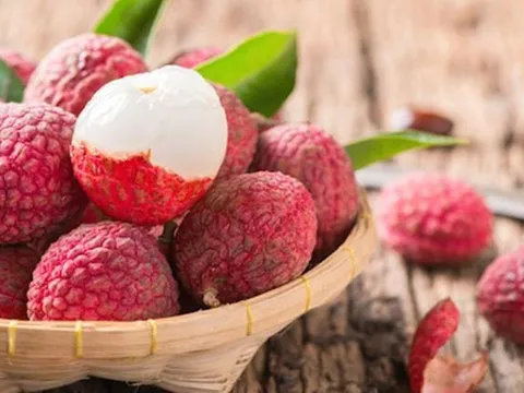Ăn vải không lo 'nóng trong người': Bí quyết từ Đông y giúp thanh nhiệt, bổ dưỡng và an thần