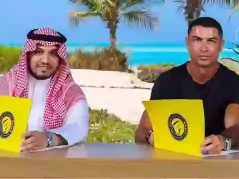 Ronaldo ở lại Al Nassr, tiếp tục vi phạm luật sống chung tại Saudi Arabia