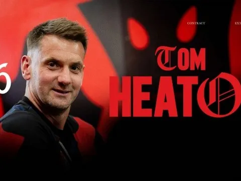 CHÍNH THỨC! Man Utd công bố hợp đồng Tom Heaton