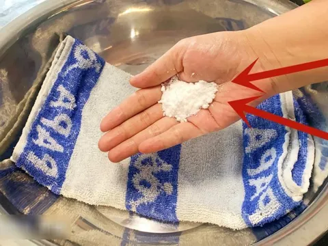 Mẹo làm sạch khăn tắm, khăn mặt bị nhớt, có mùi hôi: Ngâm trong loại nước này là mềm mại, sạch như mới
