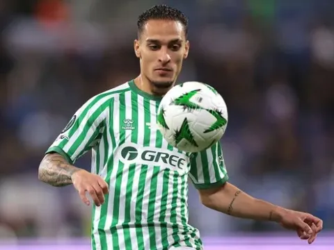 Betis cam kết đưa Antony trở lại, bất chấp thương vụ phức tạp
