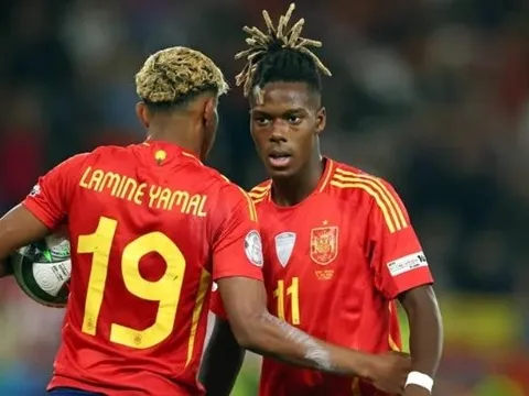 Raphinha nói rõ về 'bom tấn' Nico Williams của Barcelona