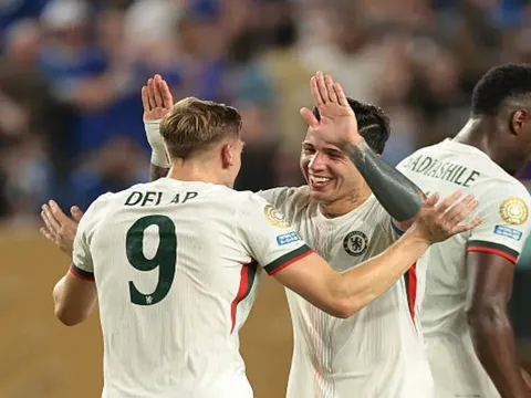 Obi Mikel chỉ ra "bộ sậu" mới trên hàng công của Chelsea