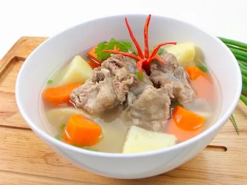 Cách nấu canh xương ngon ngọt: Không cần dùng tới mì chính