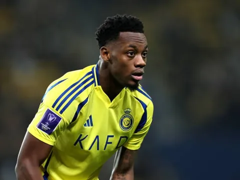 Jhon Duran đến Fenerbahce và cơ hội bị bỏ lỡ của Man United