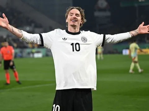 Woltemade ghi bàn như máy, Bayern và Liverpool vào cuộc