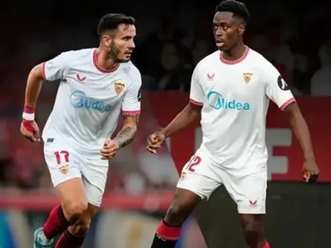 CHÍNH THỨC: Sevilla chia tay Saul Niguez và Lokonga