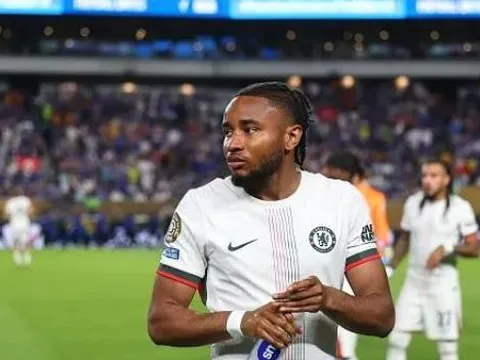 Có Joao Pedro, Chelsea rao bán Nkunku cho MU, Arsenal, Tottenham