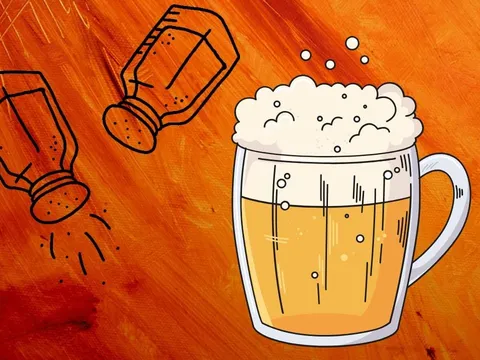 Bia thừa cho thêm chút muối tạo ra vô vàn công dụng, gia đình nào cũng cần