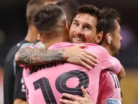 Messi mở đàm phán ở lại Inter Miami, dập tin đồn chuyển đến Premier League