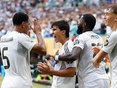 Real 1-0 Juventus: Gonzalo Garcia lóe sáng; Di Gregorio nỗ lực bất thành