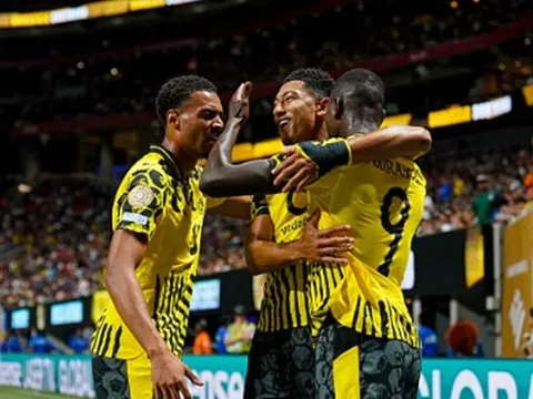 Song tấu Guirassy - Adeyemi tỏa sáng, Dortmund vào tứ kết nghẹt thở