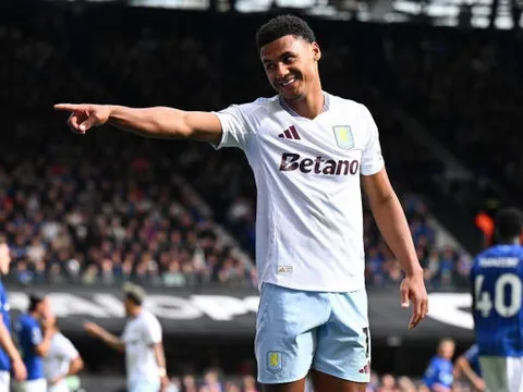 Ollie Watkins - Lời giải "2 trong 1" cho hàng công Man Utd