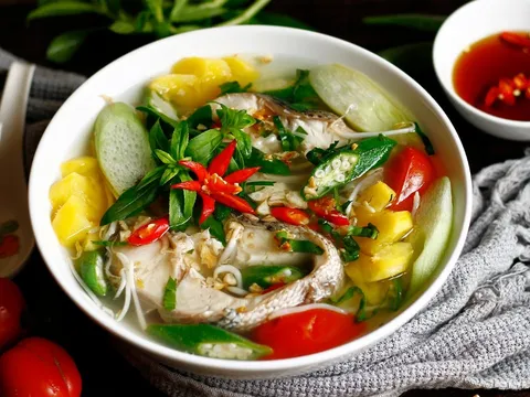 3 tuyệt chiêu nấu canh cá không tanh, thơm ngọt tròn vị – cả nhà ăn hết veo