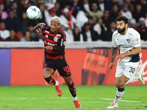 Roma và Everton phối hợp mua Wesley, mượn về Serie A
