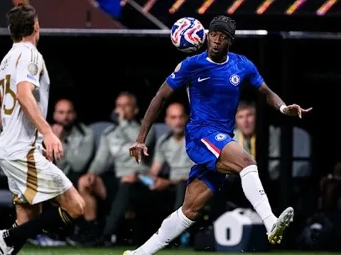 Arsenal được và mất gì nếu chiêu mộ Madueke?